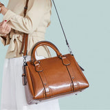 Ida | Glänzende Schultertasche