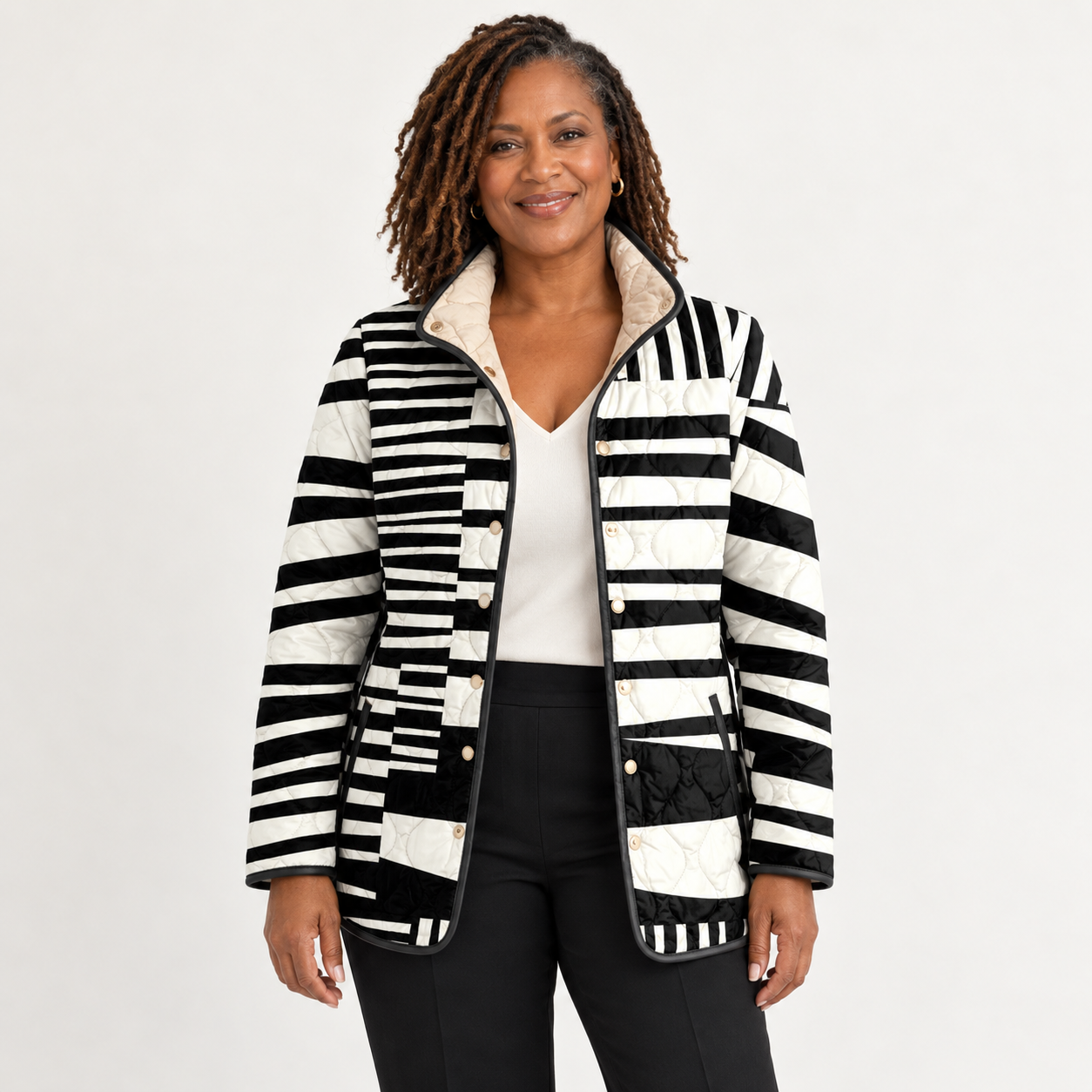 Willow | Schwarz-weisse Steppjacke mit abstraktem Muster