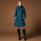 Magda - Modische Jacke mit Taschen und Kapuze