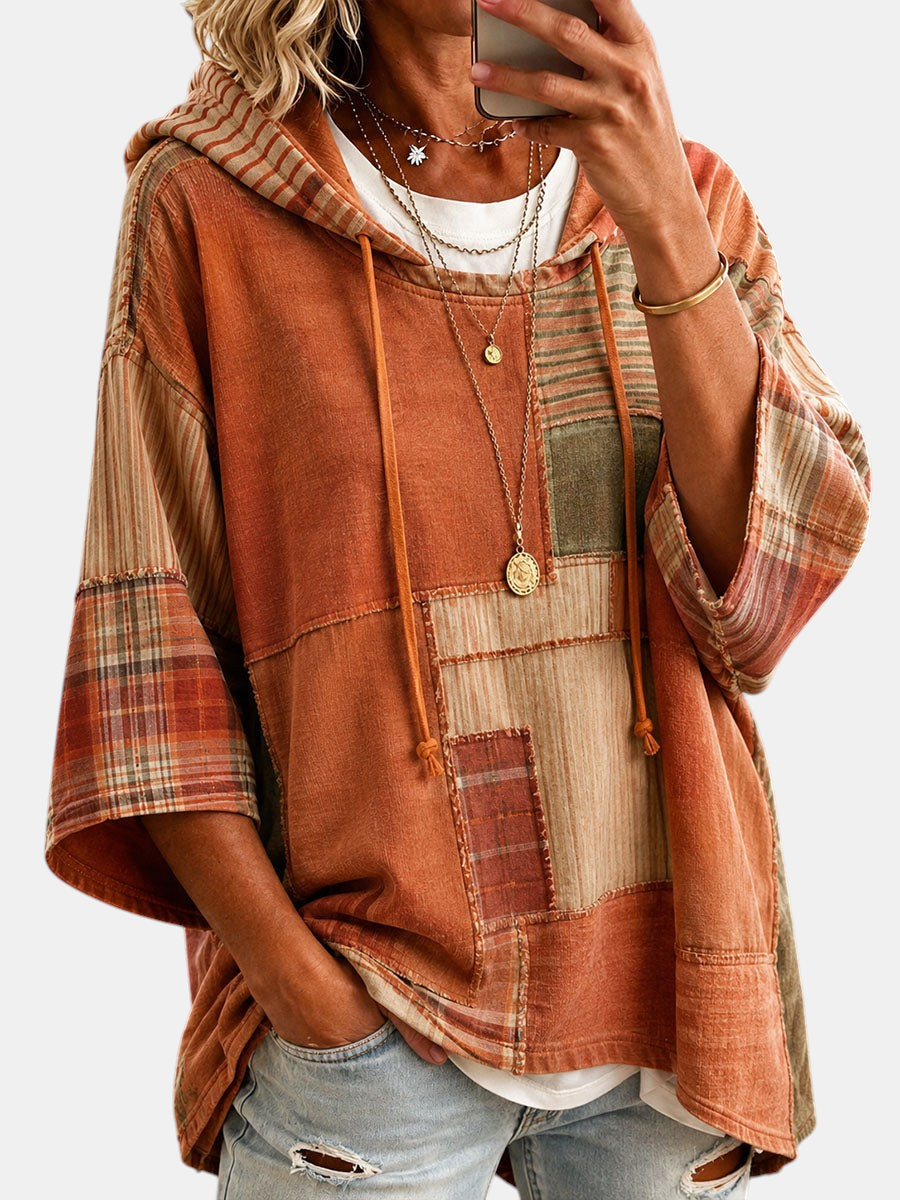 Herbst-Hoodie mit künstlerischem Patchwork – Produktansicht