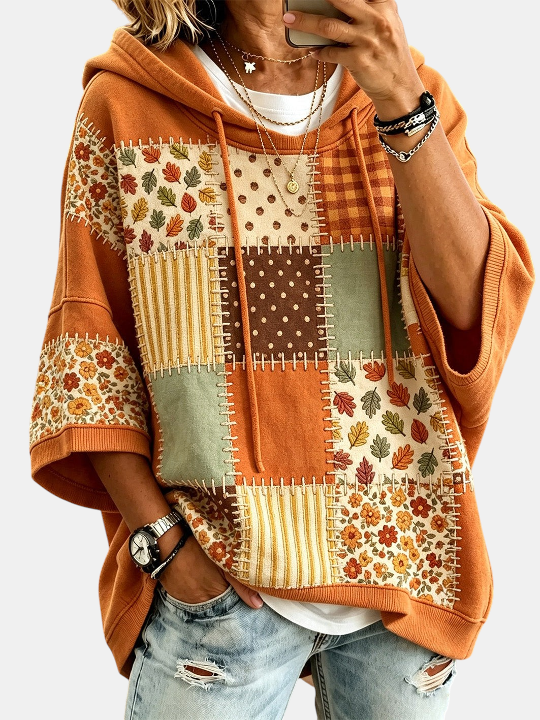 Lässiger Damen-Hoodie mit Herbstmotiven – Produktansicht